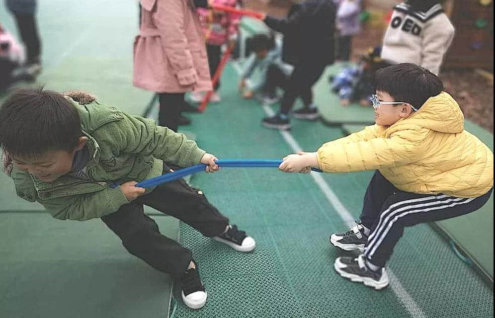 欢“趣”运动 乐享童年 | 幼儿园锻炼进行时 · 配图