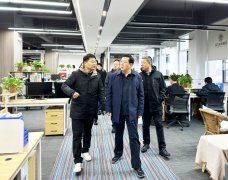 郑州市中原区委书记李晓雷一行调研俐文教育集